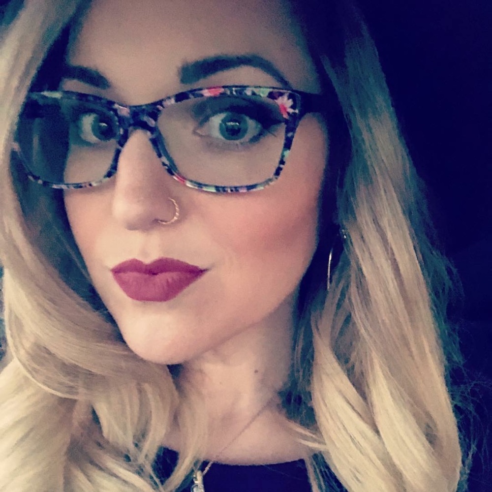 Meet your Posher, Jasmine